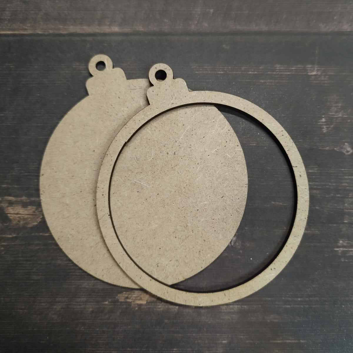 Bola de madera con embellecedor (1)