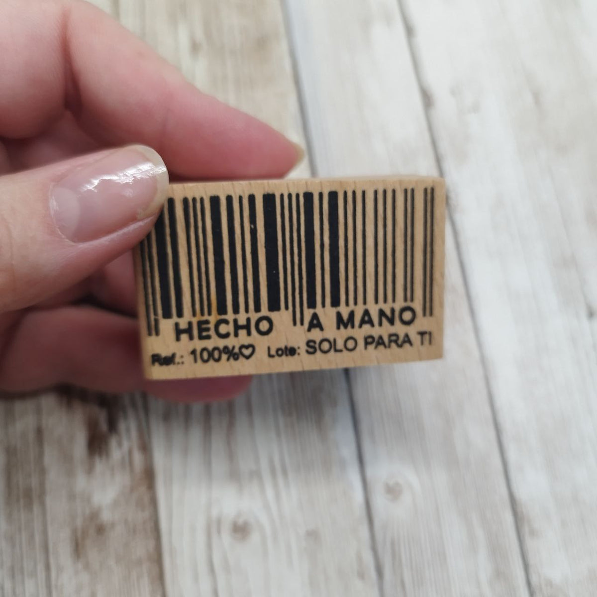 Sello texto Hecho a mano
